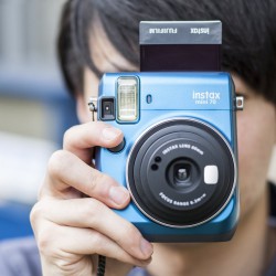 instatní fotoaparát instax fujifilm modrá instax mini 70 island blue (4)