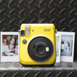 instatní fotoaparát instax fujifilm žlutá instax mini 70 canary yellow (7)